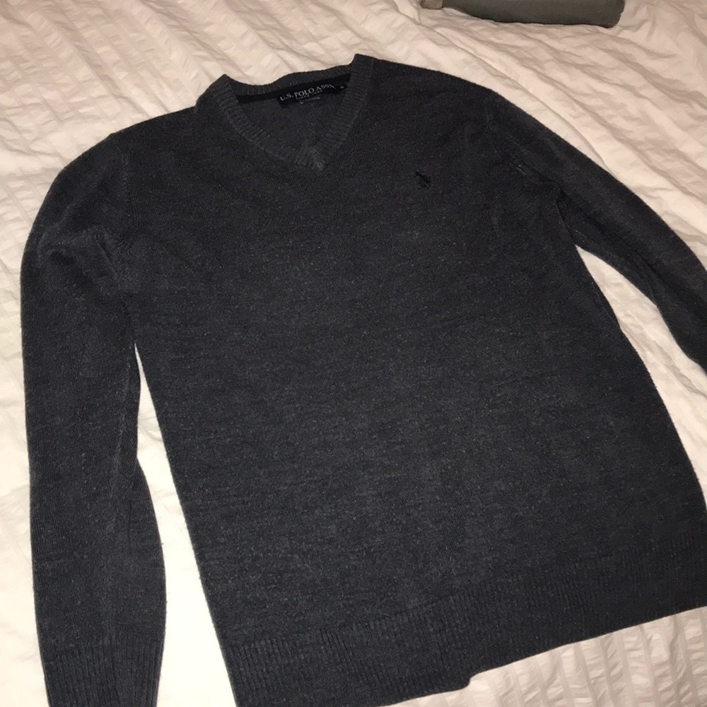 Polo gray sweater